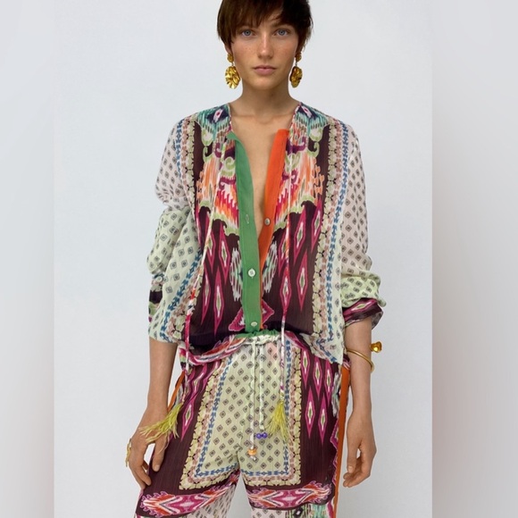 Zara Tops - Zara Multicolor Printed Top Size Small